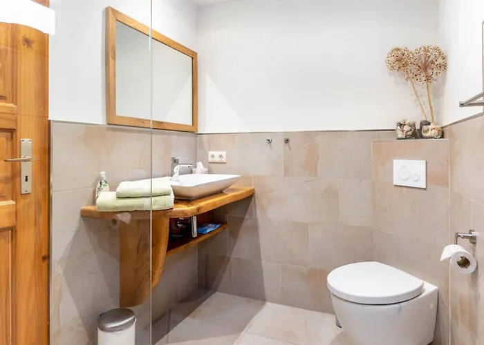 Am Schleifenbach 2 * Saalfeld Saale