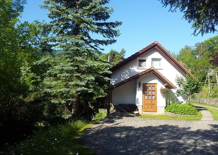 Am Schleifenbach 2 * Saalfeld Saale